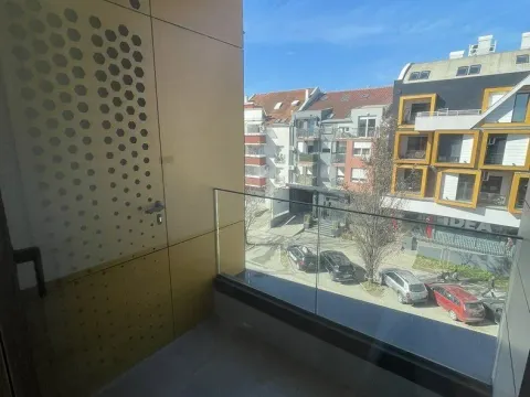 Prodaja, jednosoban stan, 83m², Adamovićevo Naselje, Novi Sad Sve Podlokacije - image 11