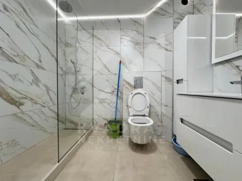 Rent, three bedroom apartment, 85m², Krivi Most, Podgorica - image 11