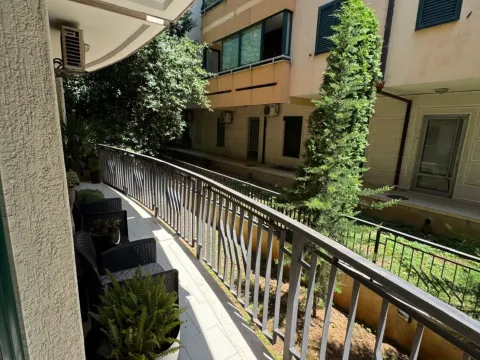 Rent, three bedroom apartment, 100m², Gorica C, Podgorica - image 11