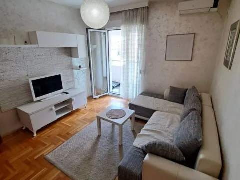 Rent, one bedroom apartment, 42m², Zabjelo, Podgorica - image 9