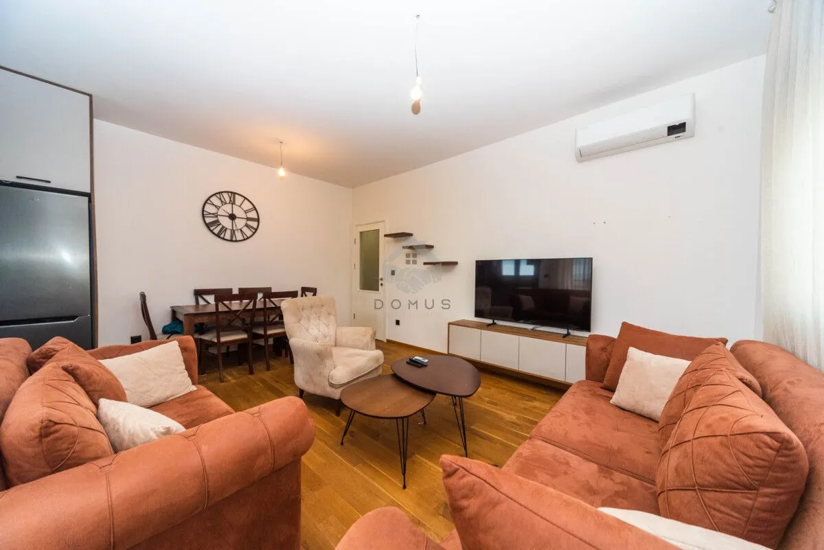 Izdavanje, jednosoban stan, 47m², Gorica C, Podgorica