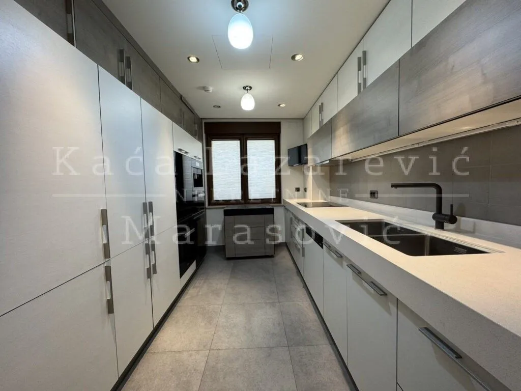 Sale, apartment, 174m², Vračar Hram, Vračar Sve Podlokacije