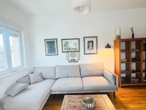 Izdavanje, jednosoban stan, 52m², City Kvart, Podgorica - image 5