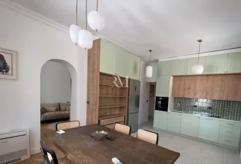 Rent, three bedroom apartment, 97m², Centar, Tivat - image 10