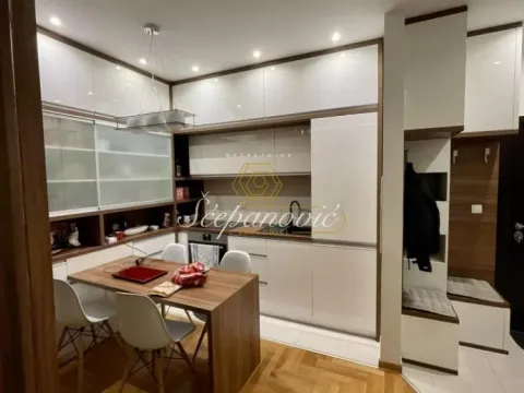 Izdavanje, dvosoban stan, 41m², Centar, Novi Sad - image 6