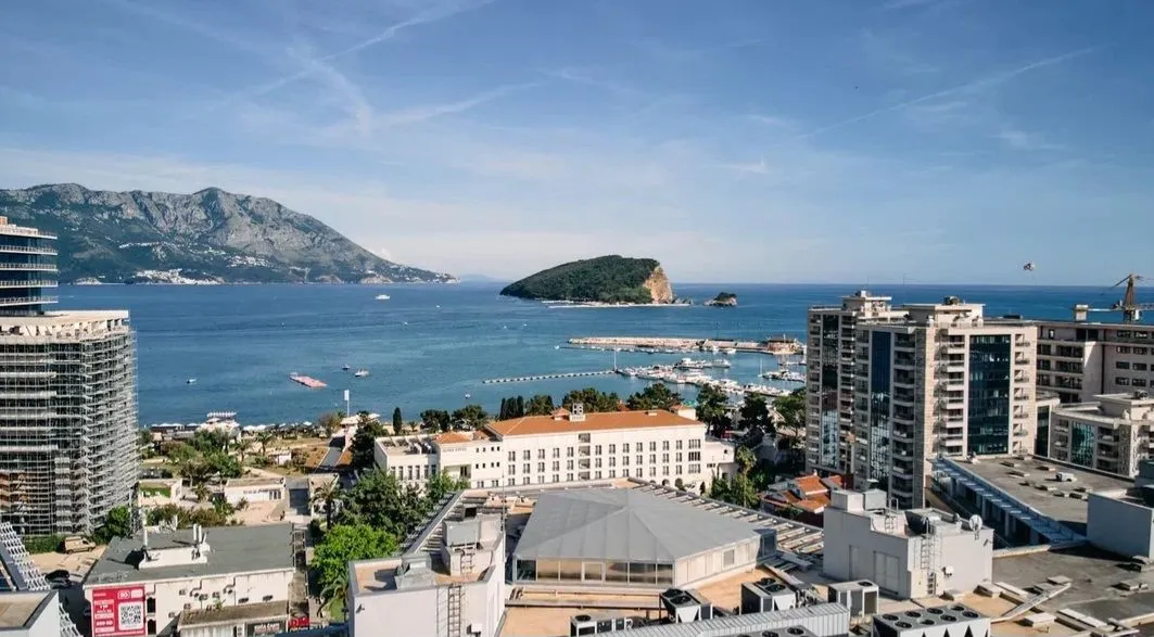 Rent, two bedroom apartment, 120m², Centar, Budva