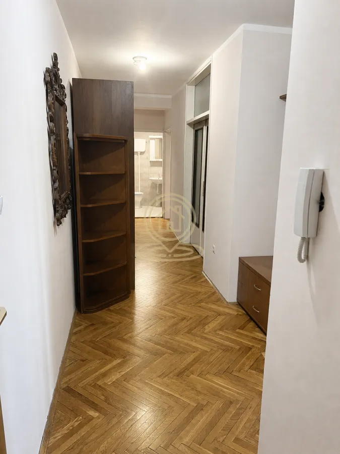 Izdavanje, dvosoban stan, 60m², Bulevar Oslobodjenja, Novi Sad Sve Podlokacije