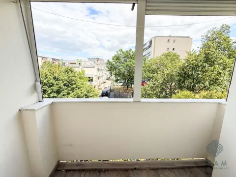 Prodaja, trosoban stan, 89m², Pejton, Podgorica - image 23