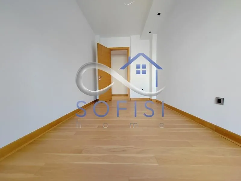 Prodaja, četvorosoban stan, 240m², Adamovićevo Naselje, Novi Sad Sve Podlokacije