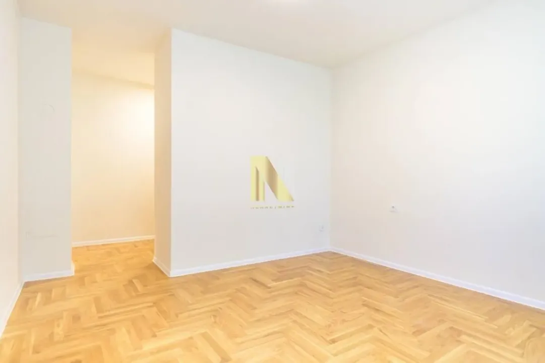 Prodaja, jednosoban stan, 40m², Nova Detelinara, Novi Sad Sve Podlokacije