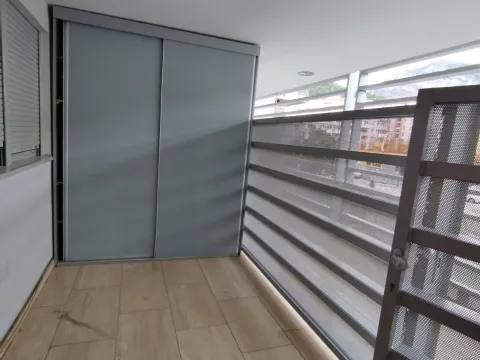 Rent, three bedroom apartment, 93m², Budva, Crna Gora - image 5