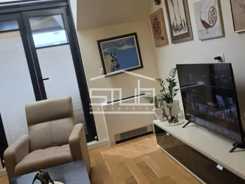 Rent, two bedroom apartment, 60m², Vračar Sve Podlokacije, Beograd - image 5
