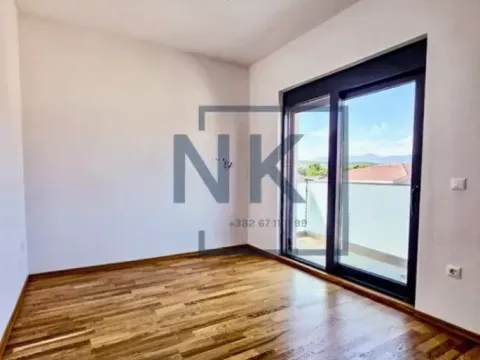 Izdavanje, garsonjera, 22m², Tološka šuma, Podgorica
