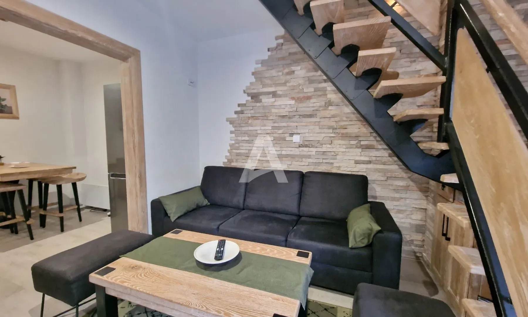 Prodaja, trosoban stan, 104m², Budva, Crna Gora