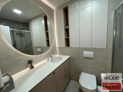 Izdavanje, dvosoban stan, 49m², Bulevar patrijarha Pavla, Novi Sad Sve Podlokacije - image 7