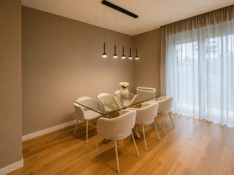 Izdavanje, kuća, 130m², Ibričevina, Podgorica - image 8