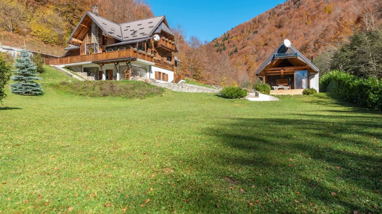 Sale, house, 550m², Podgorica, Crna Gora