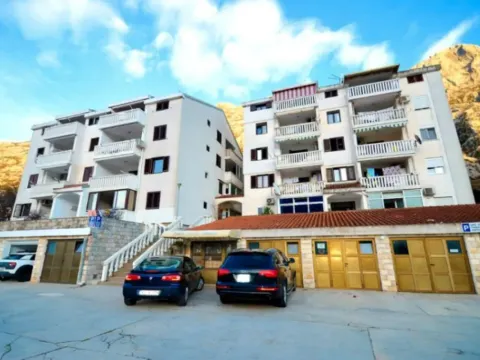 Prodaja, trosoban stan, 95m², Dobrota, Kotor - image 6