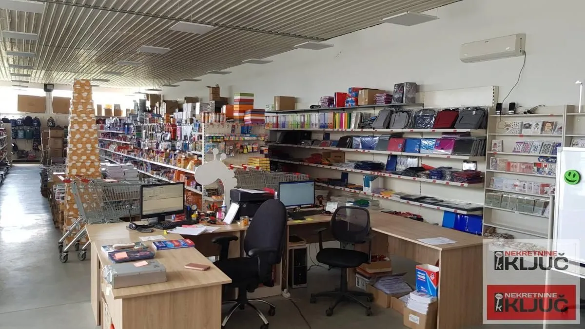 Rent, office space, 300m², Novo naselje, Novi Sad