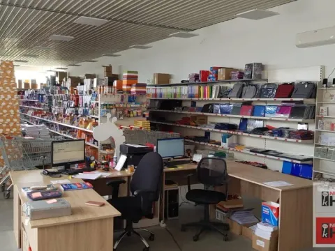 Rent, office space, 300m², Novo naselje, Novi Sad - image 2