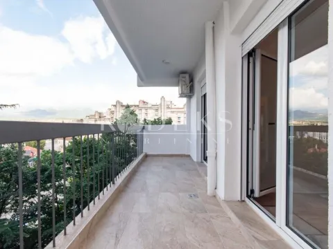 Rent, two bedroom apartment, 76m², Centar, Podgorica - image 14