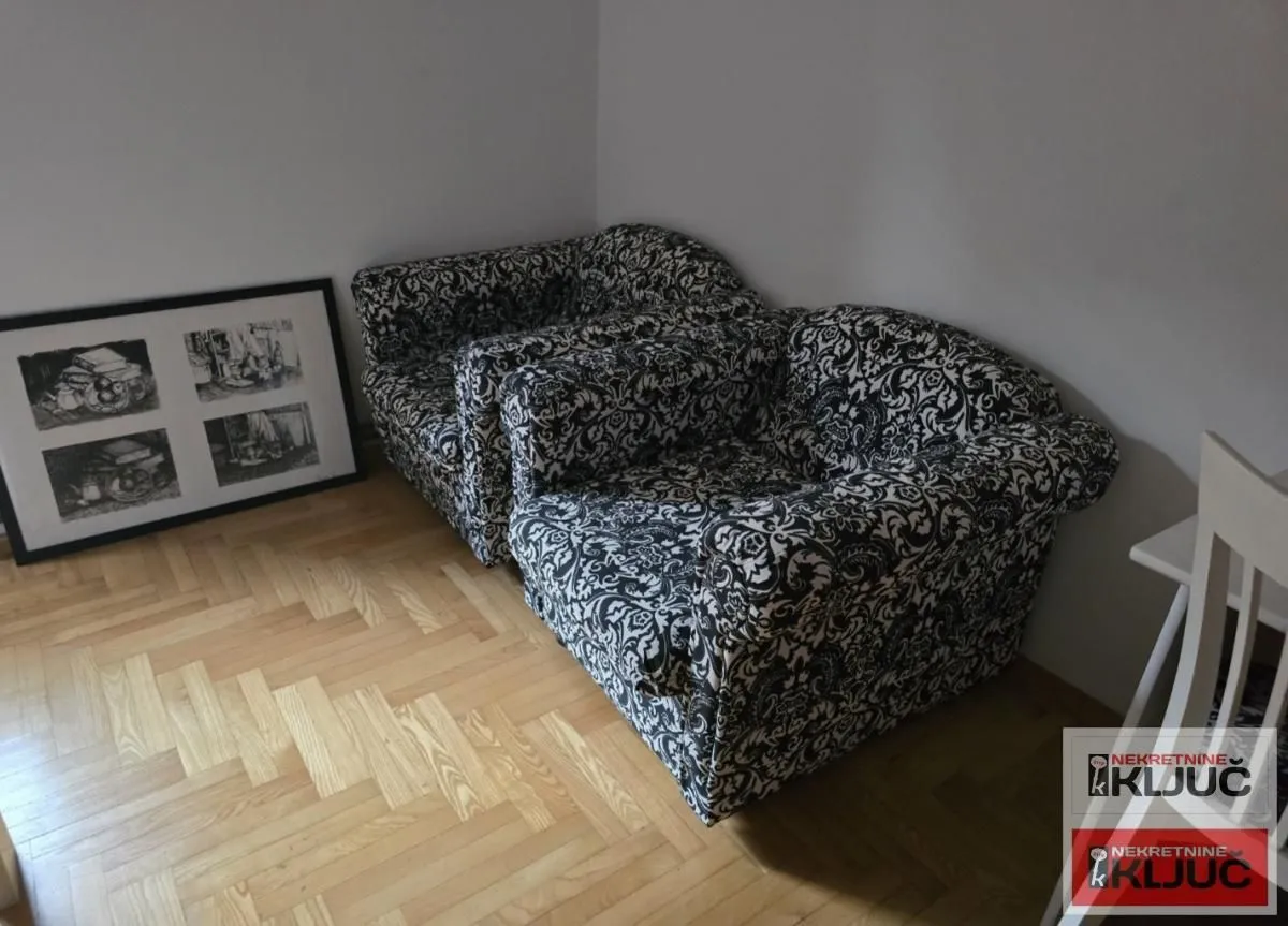 Izdavanje, kuća, 250m², Sajmište, Novi Sad