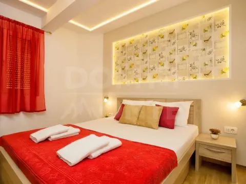 Rent, one bedroom apartment, 45m², Dobrota, Kotor - image 2