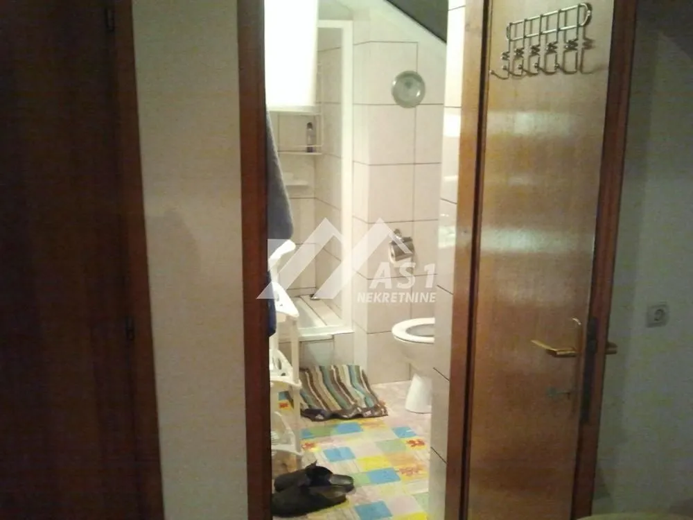 Izdavanje, dvosoban stan, 50m², Podbara, Novi Sad Sve Podlokacije