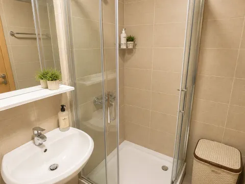 Izdavanje, dvosoban stan, 72m², Dubovica, Budva - image 12