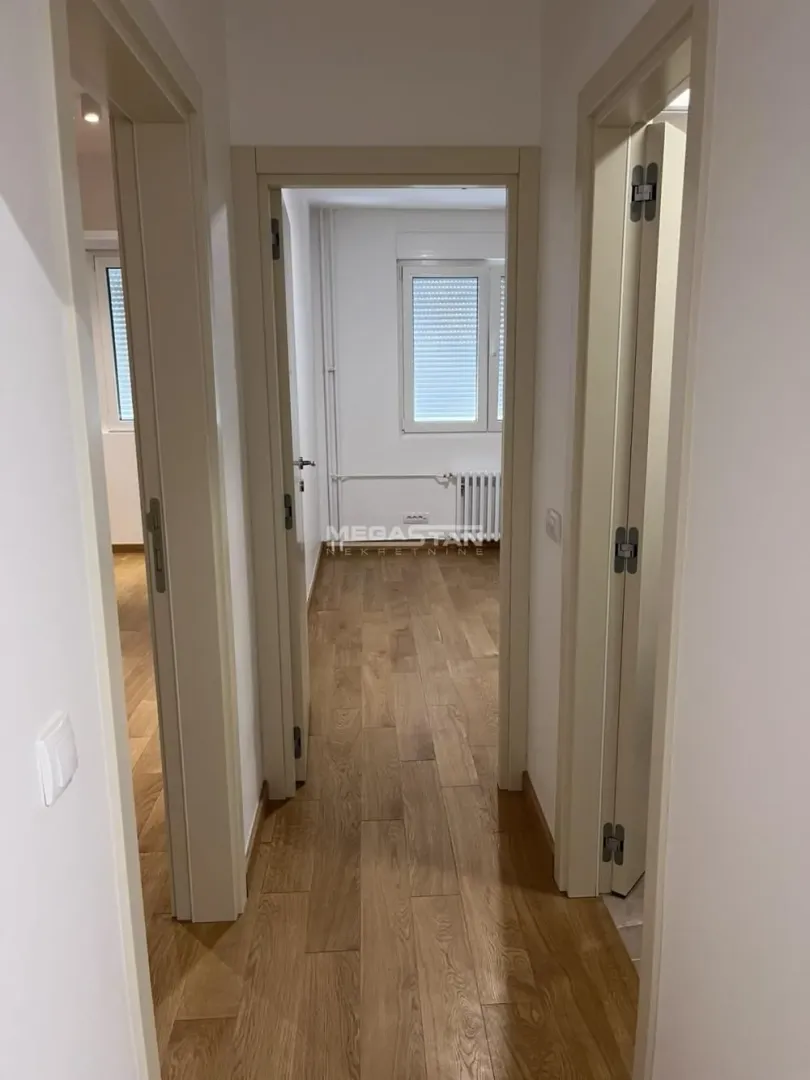 Prodaja, četvorosoban stan, 93m², Vračar Hram, Vračar Sve Podlokacije