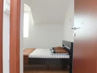 Izdavanje, dvosoban stan, 80m², Centar, Tivat - image 16