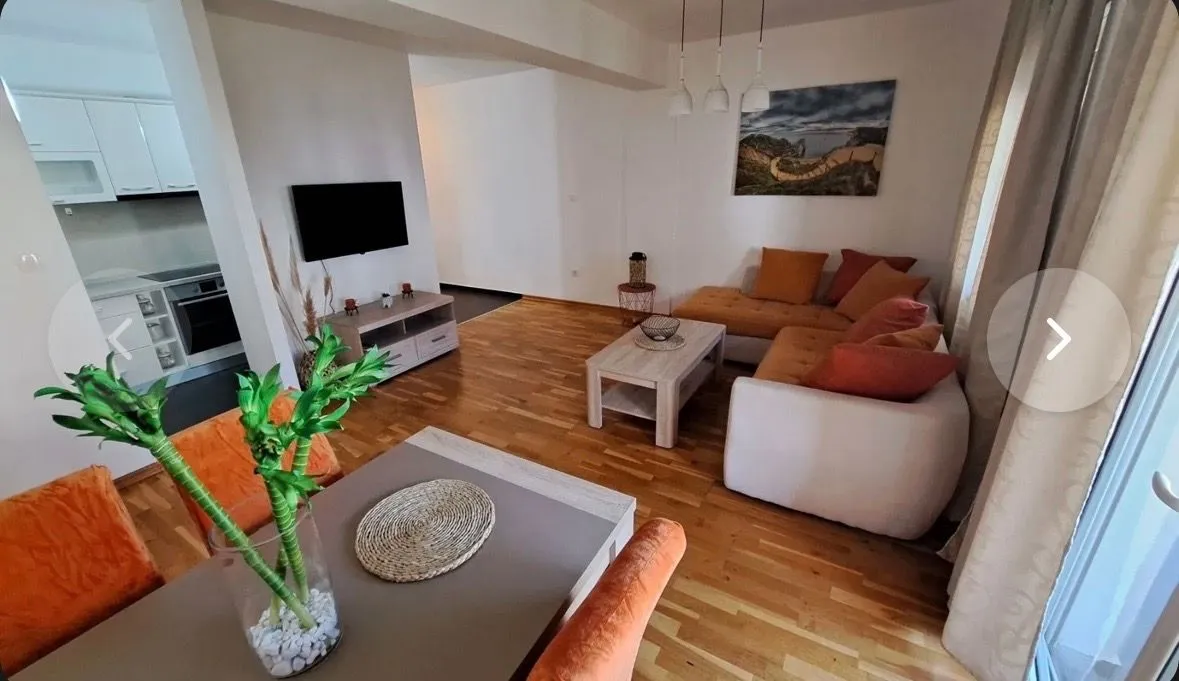 Izdavanje, jednosoban stan, 58m², Lazi, Budva