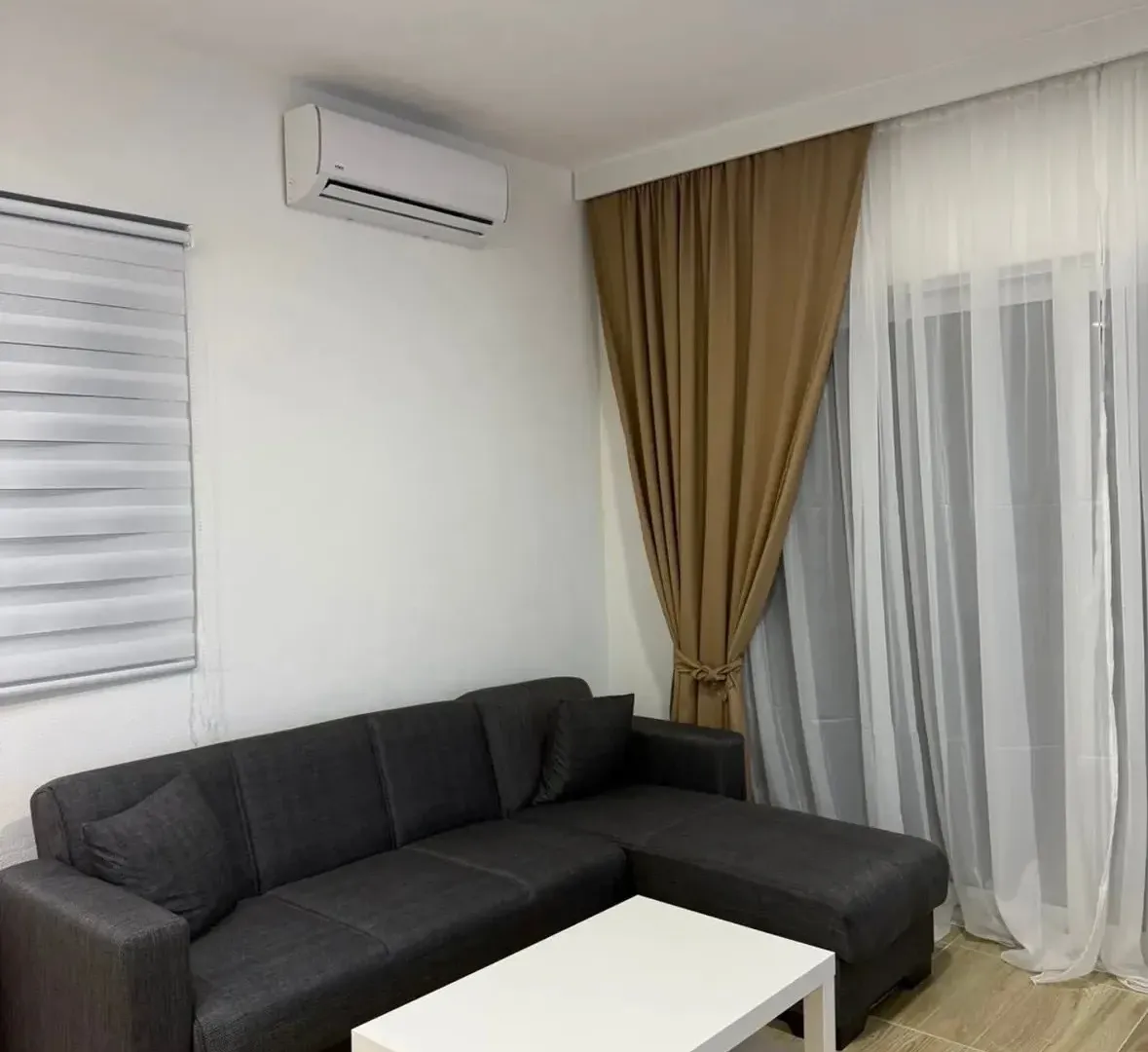 Izdavanje, jednosoban stan, 55m², Gradiošnica, Tivat