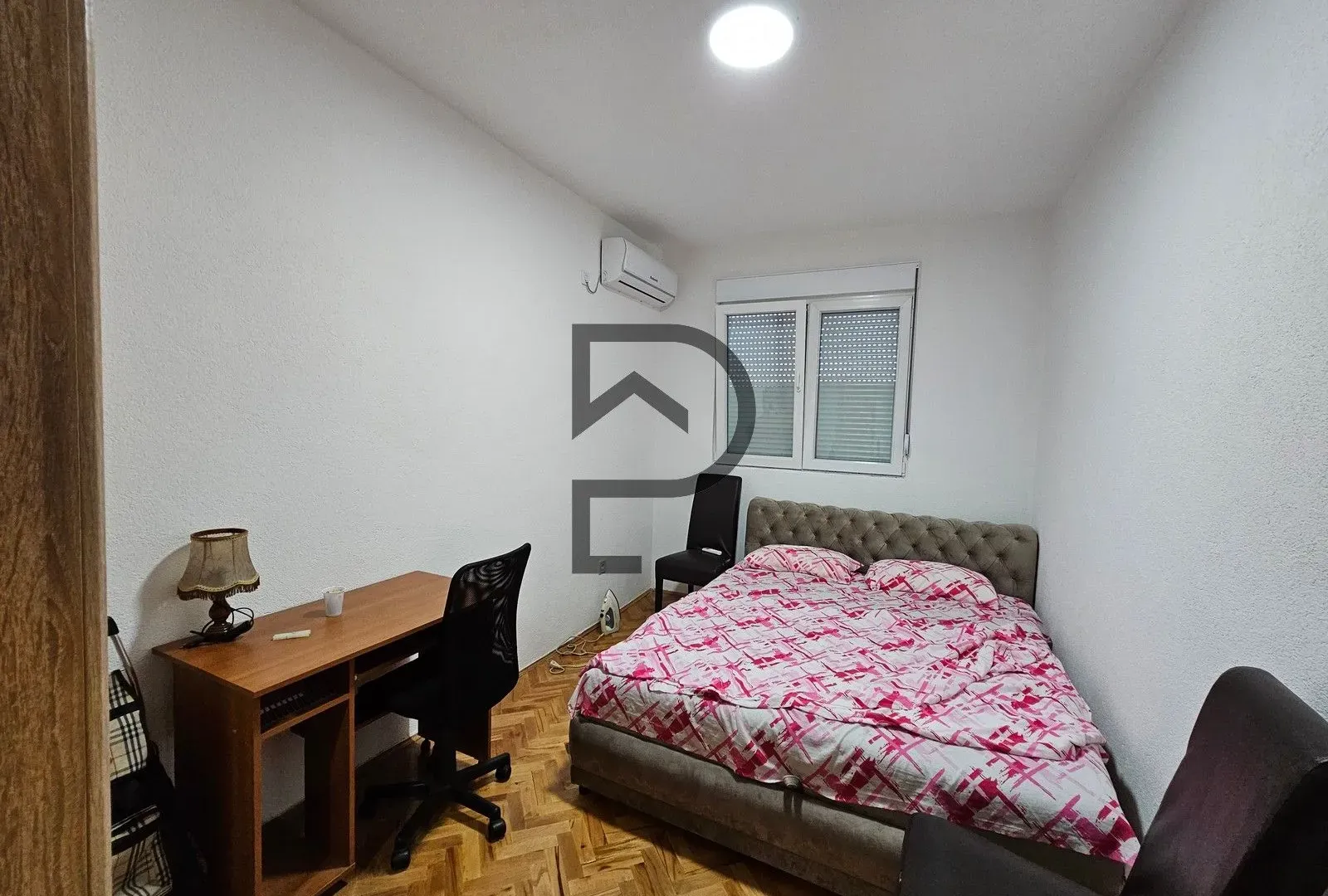 Izdavanje, dvosoban stan, 91m², Gornja Gorica, Podgorica