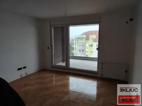 Izdavanje, jednosoban stan, 44m², Bulevar patrijarha Pavla, Novi Sad Sve Podlokacije
