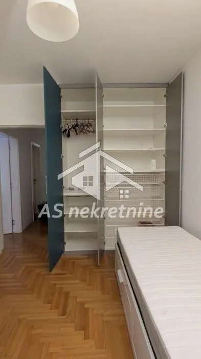 Rent, three bedroom apartment, 71m², Novi Beograd Blok 72, Novi Beograd Sve Podlokacije