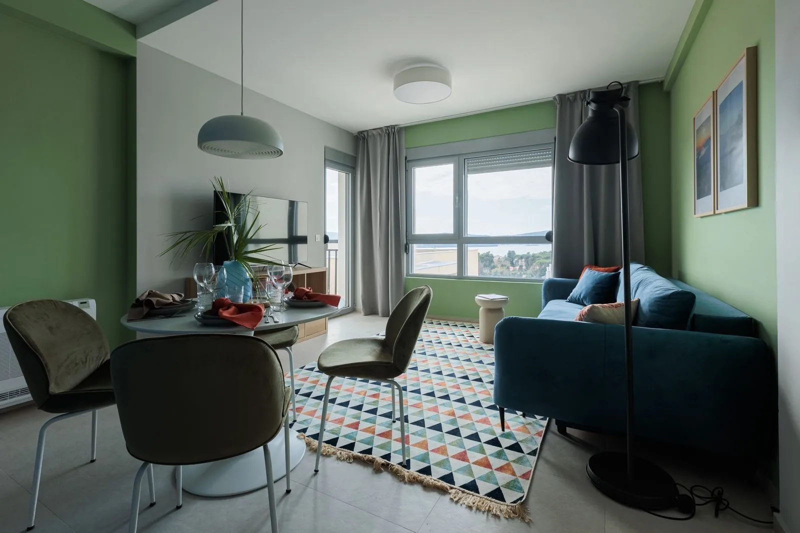 Prodaja, jednosoban stan, 45m², Centar, Tivat