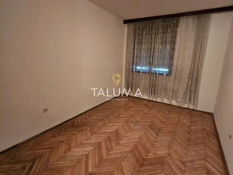 Prodaja, jednosoban stan, 59m², Stari Aerodrom, Podgorica - image 4