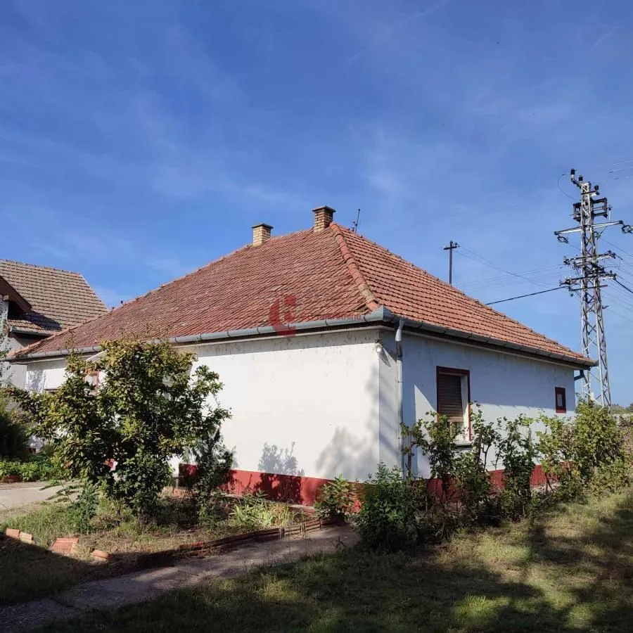 Sale, house, 320m², Kelebija, Subotica