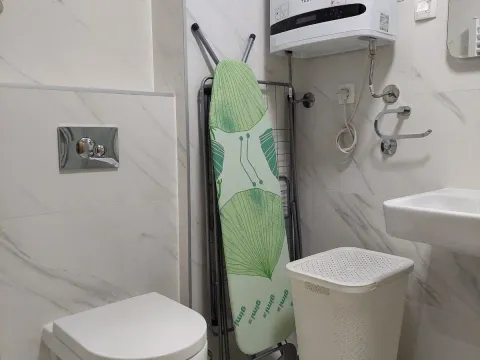 Izdavanje, jednosoban stan, 45m², New City, Podgorica - image 8