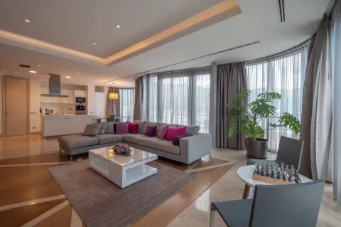 Rent, two bedroom apartment, 162m², Budva, Crna Gora - image 5
