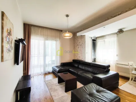Prodaja, dvosoban stan, 70m², City Kvart, Podgorica - image 12
