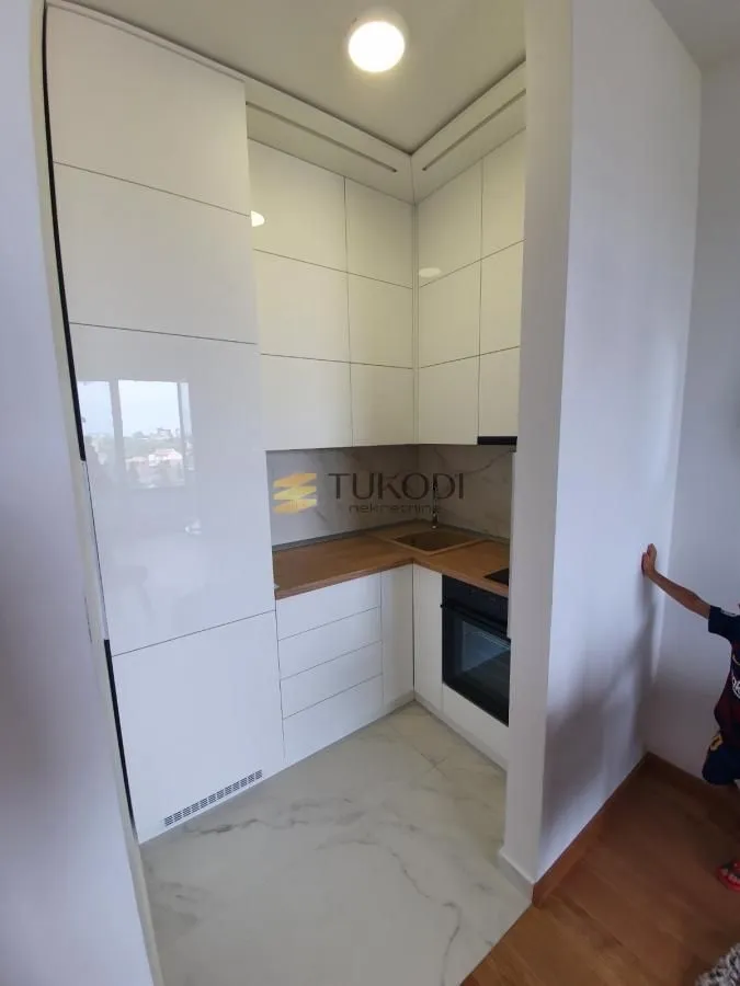 Prodaja, jednosoban stan, 43m², Bulevar Evrope, Novi Sad Sve Podlokacije