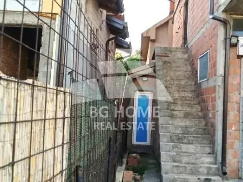 Prodaja, kuća, 160m², Borča 1, Borča Sve Podlokacije - image 8