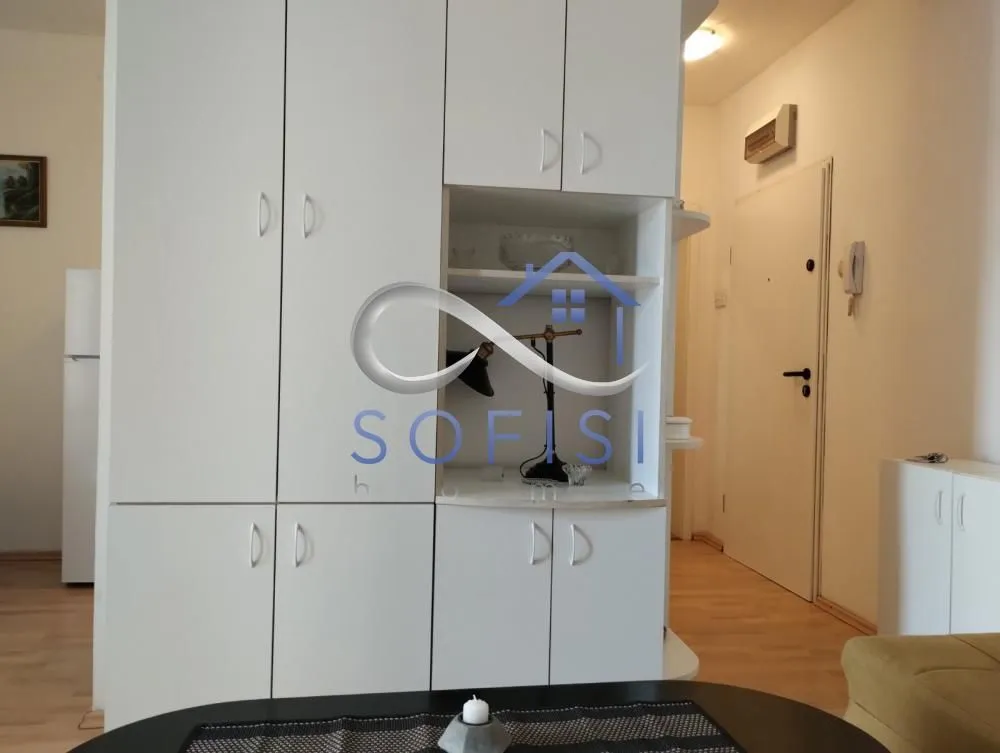 Izdavanje, jednosoban stan, 31m², Grbavica, Novi Sad Sve Podlokacije