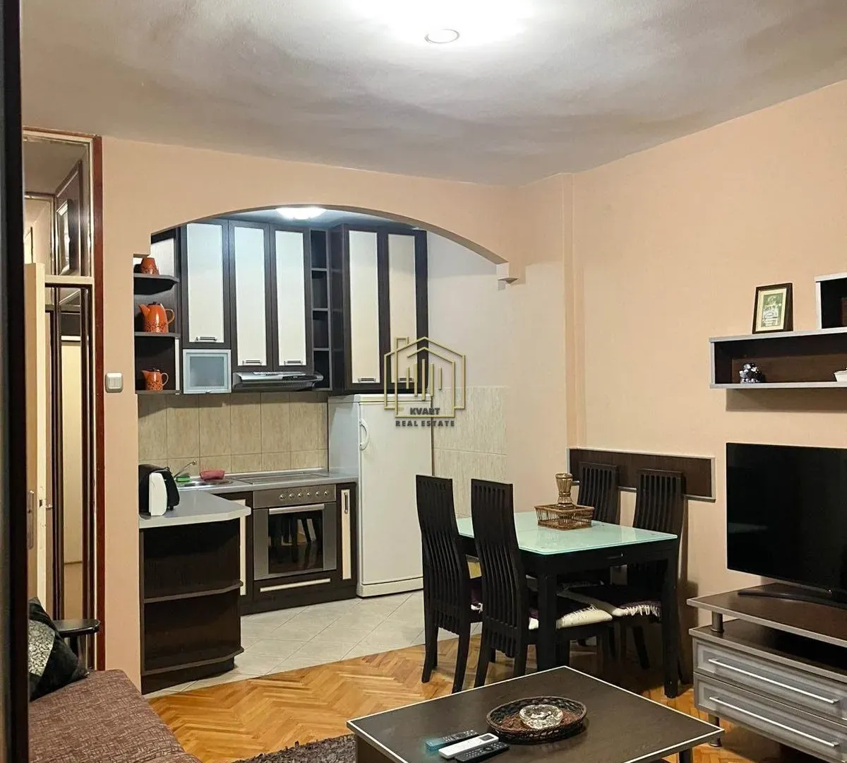 Rent, two bedroom apartment, 65m², Pejton, Podgorica