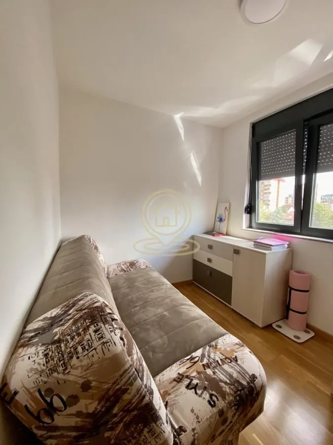 Rent, four bedroom apartment, 100m², Medijana, Niš