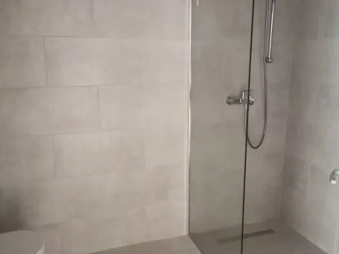 Sale, three bedroom apartment, 90m², Tivat, Crna Gora - image 8