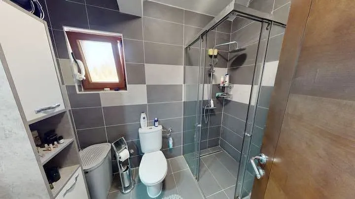 Rent, house, 220m², Kavač, Kotor