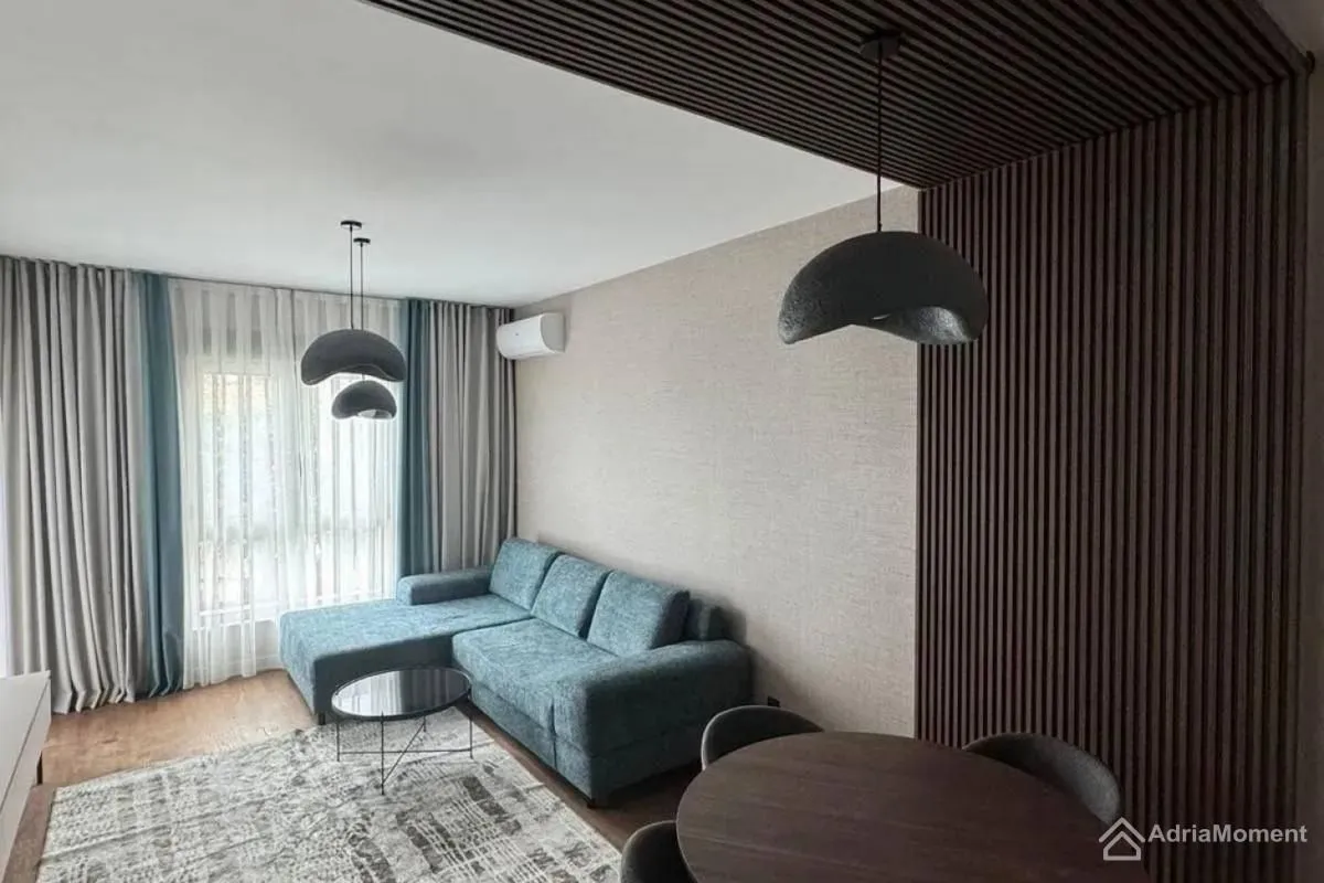 Prodaja, jednosoban stan, 48m², Tivat, Crna Gora